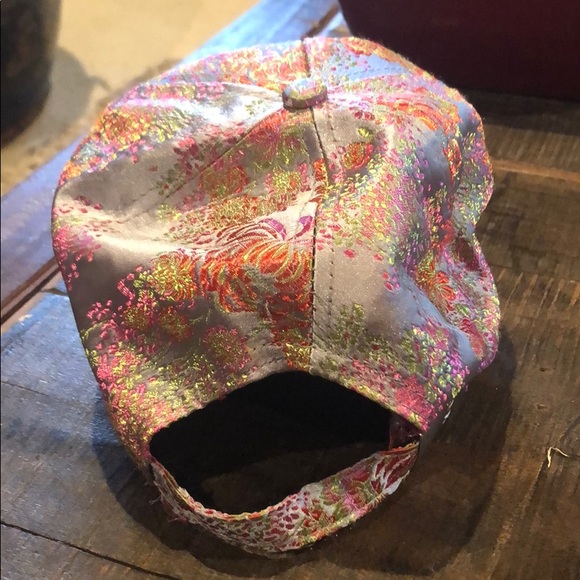 Baseball Cap - Picture 3 of 5